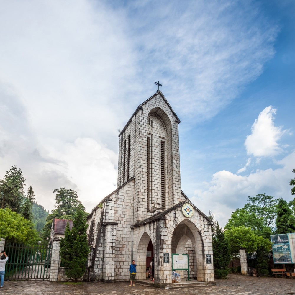 Tour Vietnam Hanoi Sa Pa Fansipan