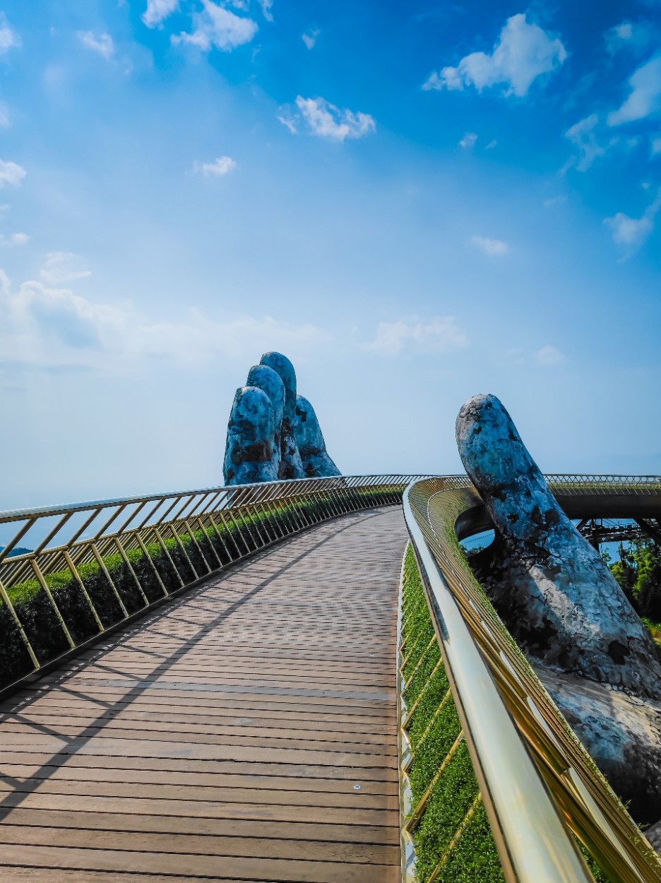 Tour Vietnam Da Nang Hue Bana Hills