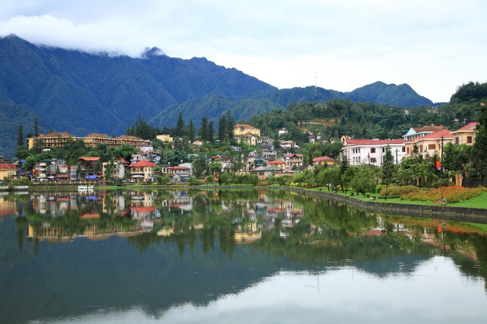 Tour Vietnam Hanoi Sa Pa Fansipan